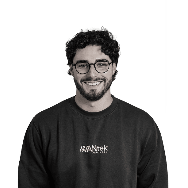 Tomás Pereira — Co-Founder • OPERATIONS e GROWTH MANAGER