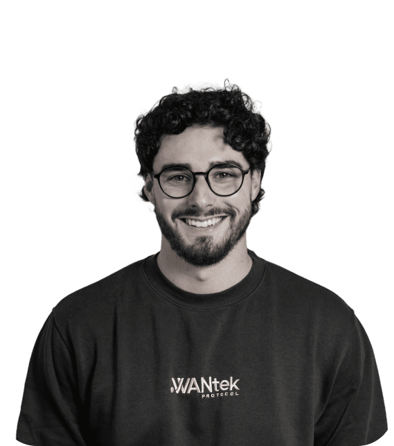 Tomás Pereira — Co-Founder • OPERATIONS e GROWTH MANAGER